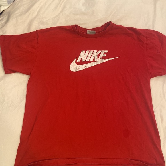 Nike - Red Short Sleeve Logo T-Shirt (M) - Picture 3 of 4